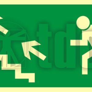 AA006 Znak kierunek do wyjścia drogi ewakuacyjnej schodami w górę w lewo