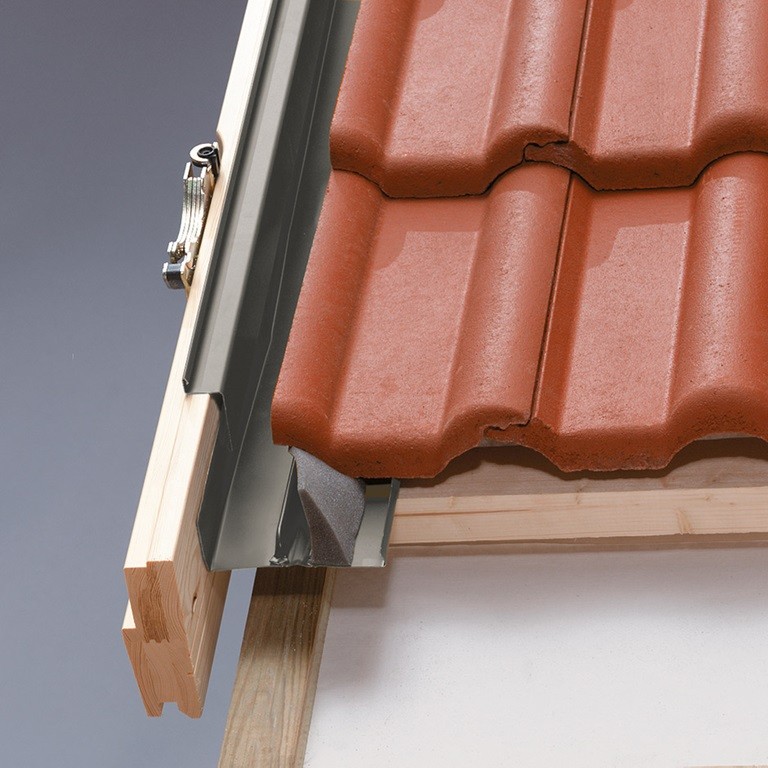 Kołnierz uszczelniający do pokryć profilowanych VELUX EDZ